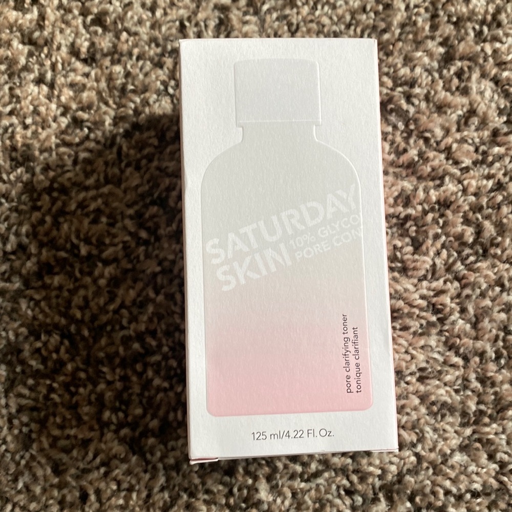 NEW IN BOX saturday skin pore clarifying toner. Full size.